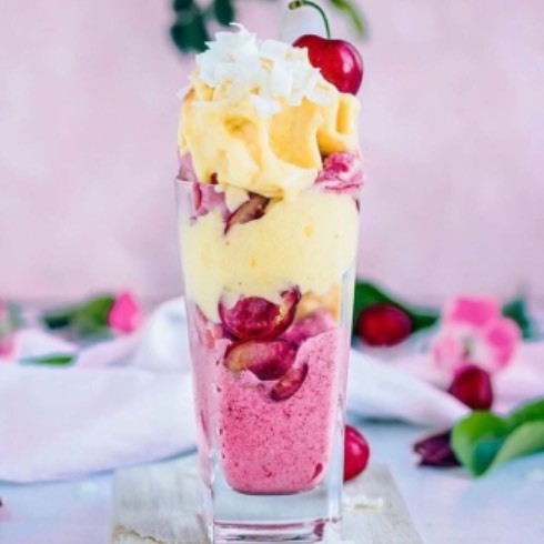 Slushy à la mangue et aux cerises