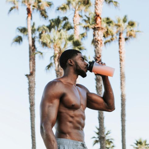 Eiwit om te Drinken: Kant-en-Klare Dranken voor Sporters en Welzijn Eiwit om te Drinken: Kant-en-Klare Dranken voor Sporters en Welzijn